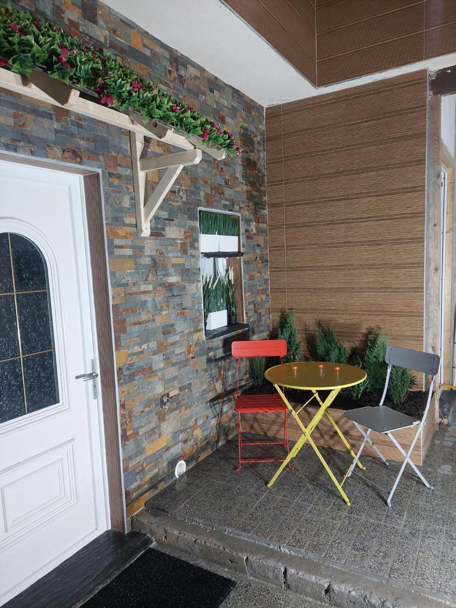 Paris-Julesverne-Bienvenue-Terrasse-Netflix Pantin Eksteriør bilde