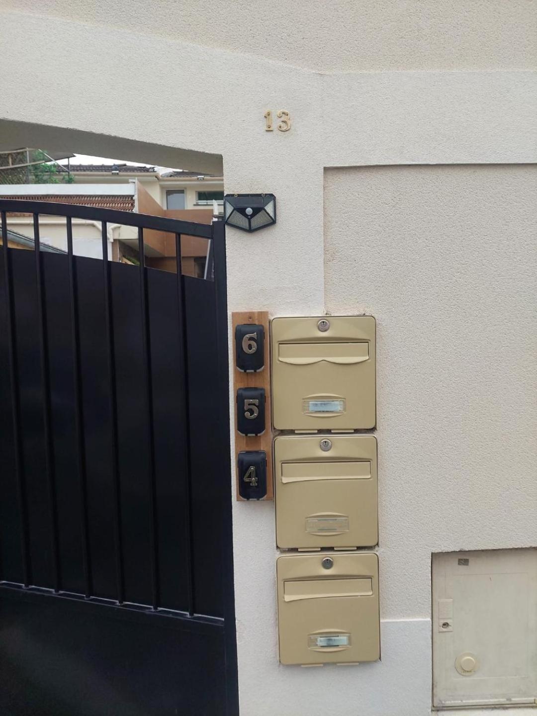 Paris-Julesverne-Bienvenue-Terrasse-Netflix Pantin Eksteriør bilde